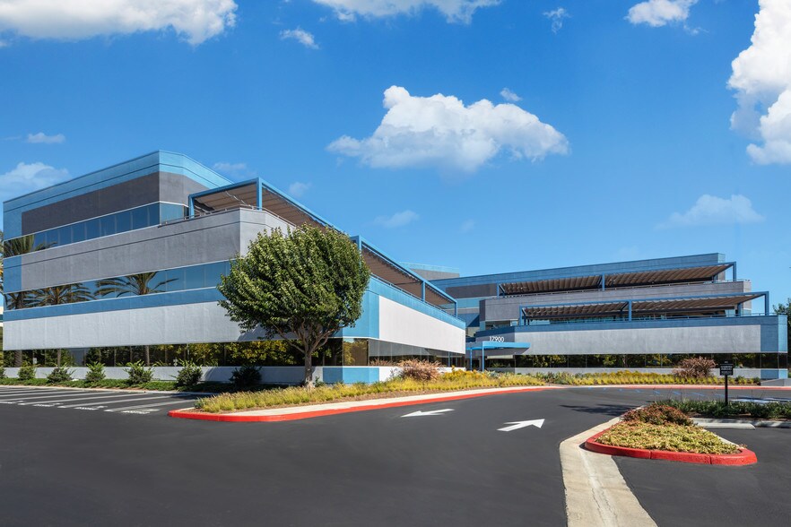 More Photos Of 17900 Von Karman Ave, Irvine Office For Sale