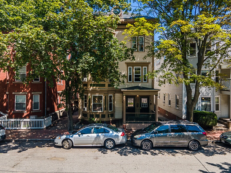 More Photos Of 75 Sherman St, Portland Apartments For Sale