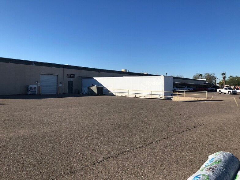 More Photos Of 439 S 3rd Ave, Avondale Manufacturing For Sale