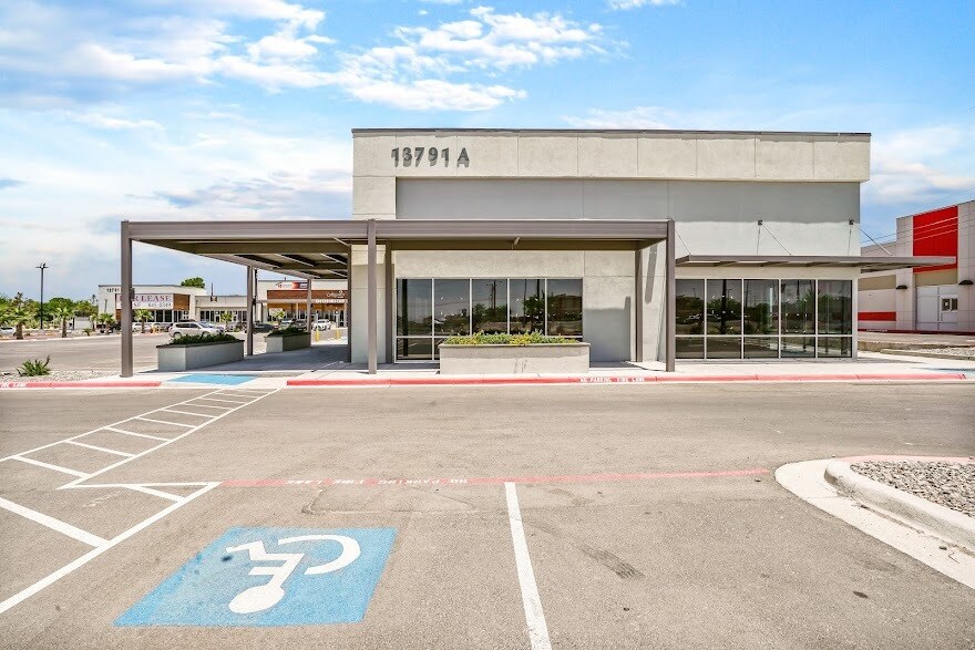 More Photos Of 13791 Horizon Blvd, Horizon City Unknown For Lease