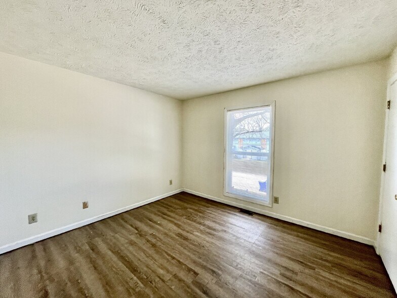More Photos Of 5848 Aftonshire St, Fayetteville Apartments For Sale