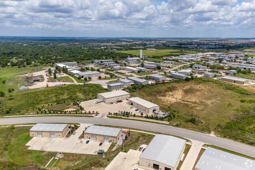 More Photos Of 1616 Robert S. Light Blvd, Buda Showroom For Lease