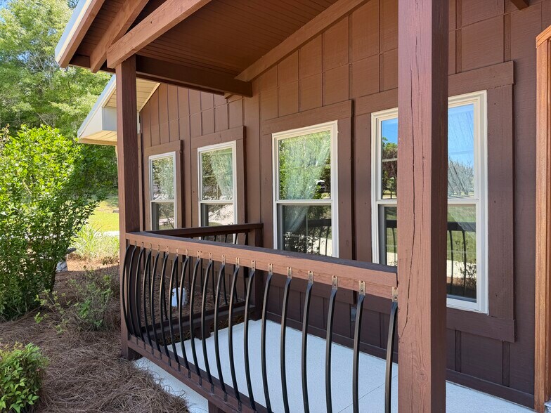 More Photos Of 4950 S County Road 20, Ozark Freestanding For Sale