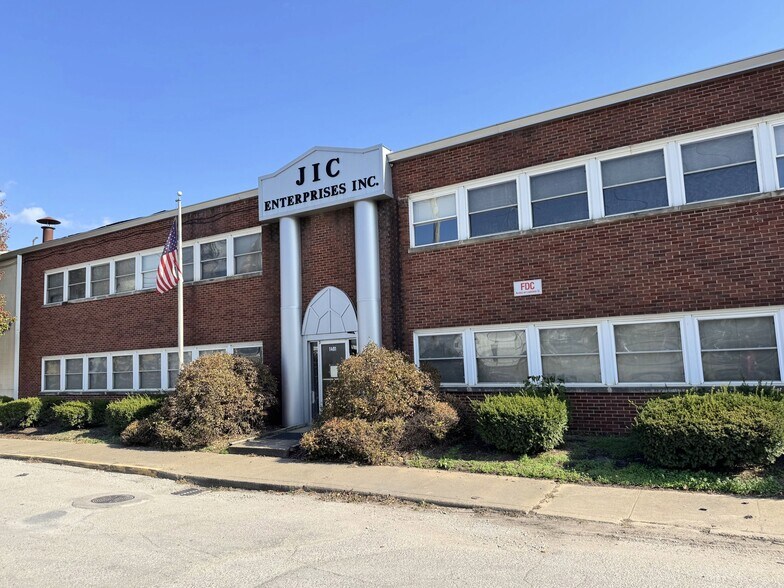 Primary Photo Of 1401 N Evans Ave, Evansville Unknown For Lease