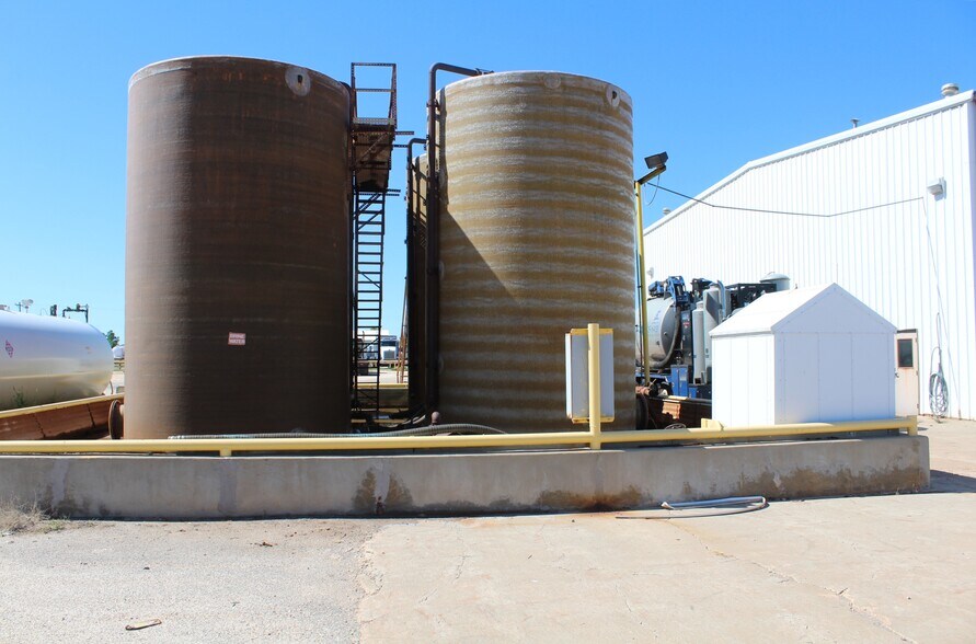 More Photos Of 4616 Oil Patch Dr, Woodward Warehouse For Sale