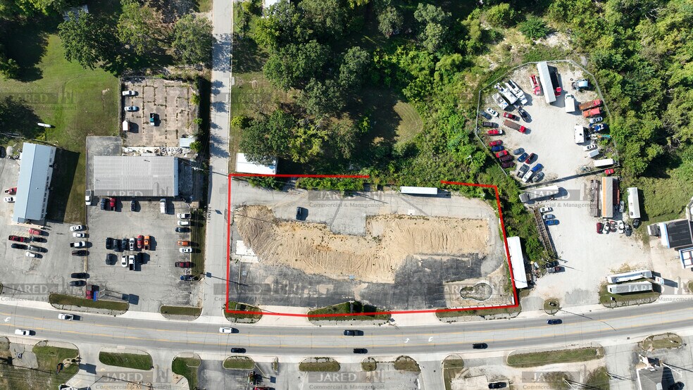 More Photos Of 1057 Old Route 66, Saint Robert Hotel For Sale