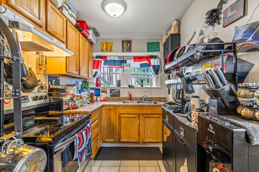 More Photos Of 7 Nason St, Sanford Apartments For Sale