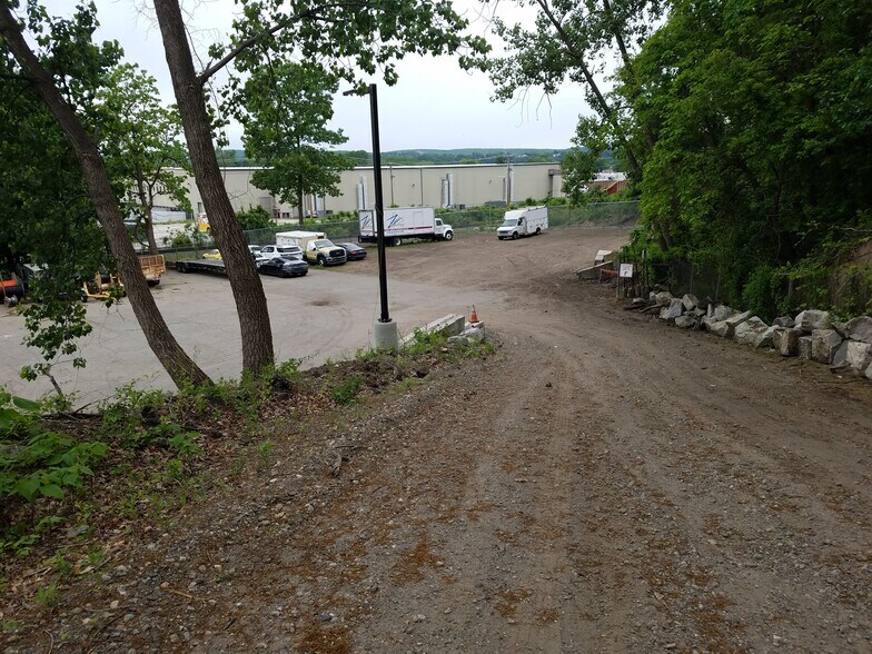 More Photos Of 340 McKinstry Ave, Chicopee Land For Lease