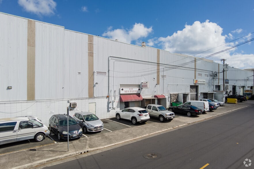 More Photos Of 845-855 Moowaa St, Honolulu Warehouse For Lease