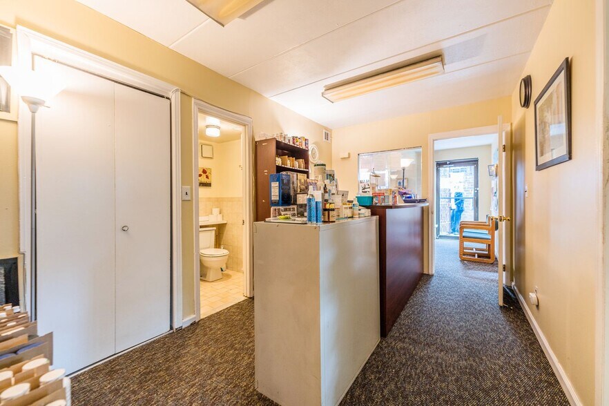 More Photos Of 12215 25th Rd, Flushing Specialty For Sale