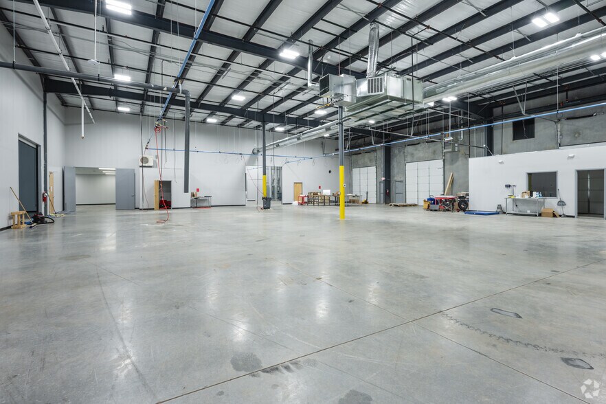 More Photos Of 140 Corporate Dr, Spartanburg Research And Development For Lease