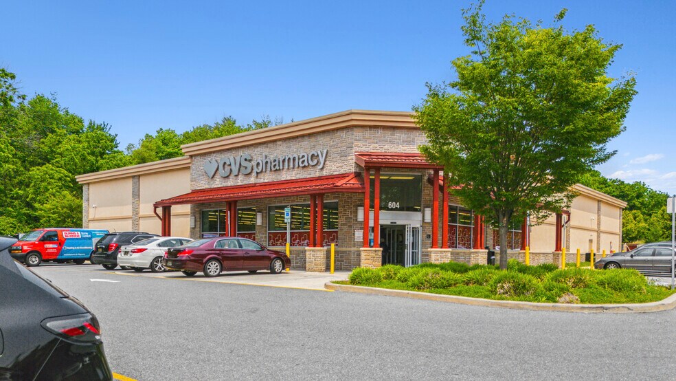 Primary Photo Of 604 Corner Ketch Rd, Newark Drugstore For Sale