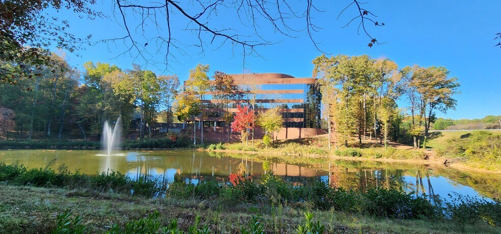 More Photos Of 6801 Governors Lake Pky, Peachtree Corners Office For Lease