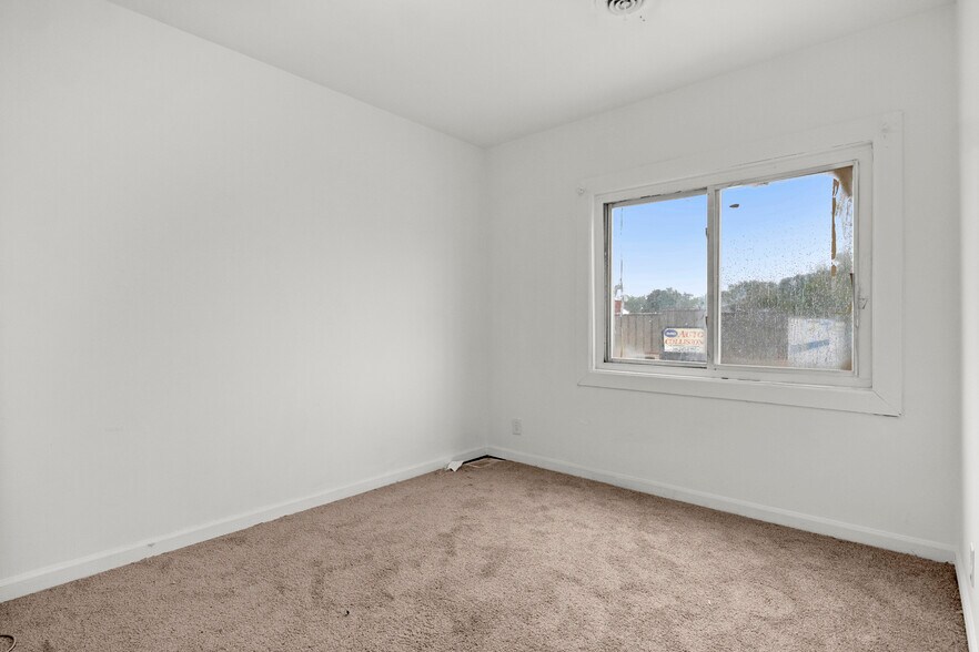 More Photos Of 19424 W Warren Ave, Detroit Storefront For Sale