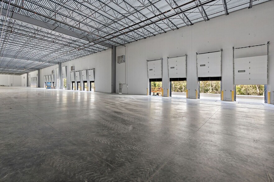 More Photos Of 100 Spontex Dr, Columbia Warehouse For Lease
