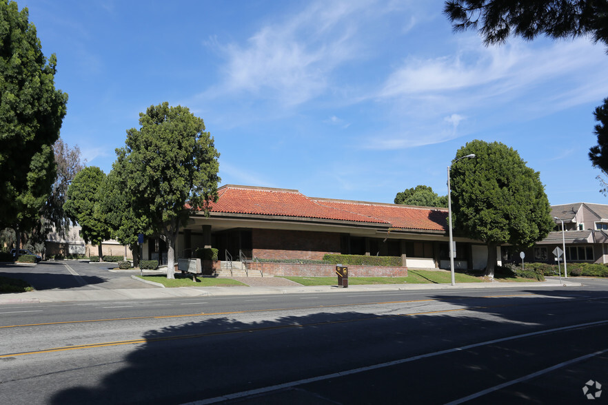 Primary Photo Of 5675 Ralston St, Ventura Loft Creative Space For Lease