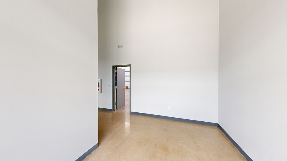 More Photos Of 3340 Spring Stuebner, Spring Unknown For Lease