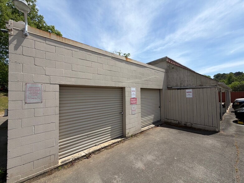 More Photos Of 1913 Dug Gap Rd, Dalton Light Distribution For Sale