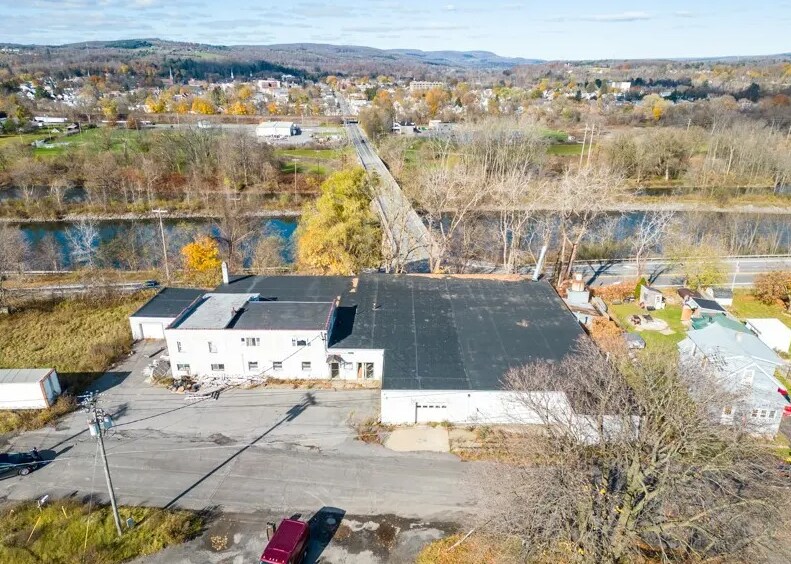 More Photos Of 166 Summit St, Mohawk Warehouse For Sale