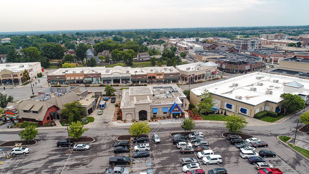 More Photos Of 8541 NW Prairie View Rd, Kansas City Restaurant For Lease