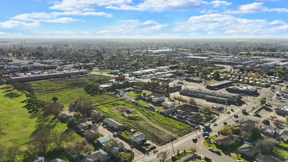 More Photos Of 716 N Filbert St, Stockton Land For Sale