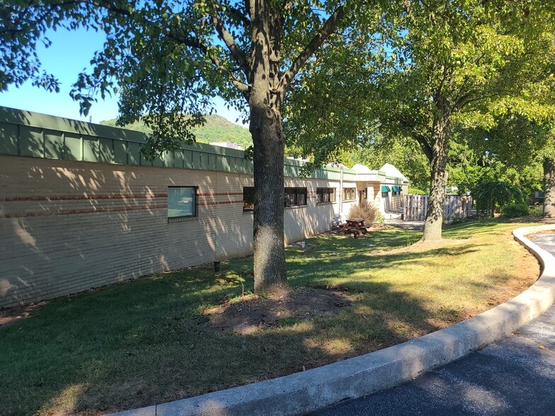 More Photos Of 120 Prospect St, Reading Office For Lease