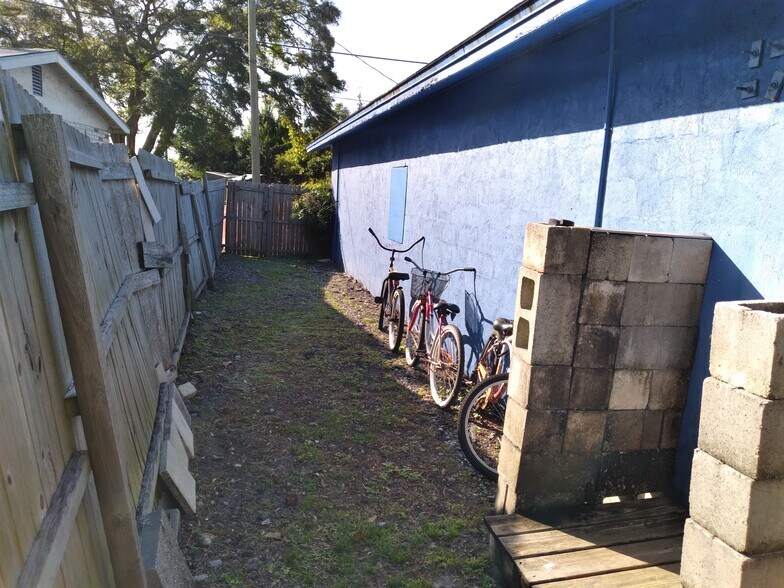 More Photos Of 45A Donner Rd, Atlantic Beach Service For Sale