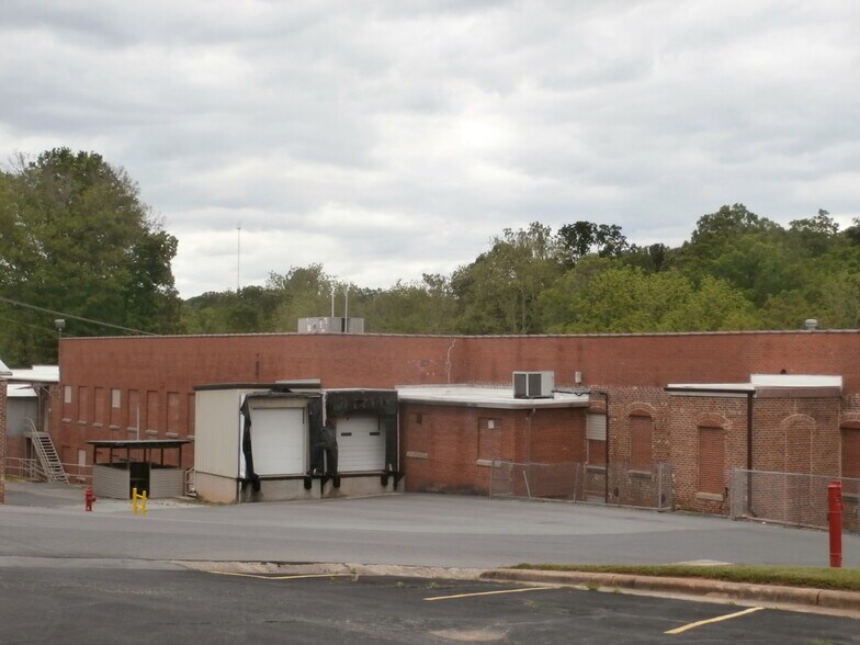 More Photos Of 501 E Naomi St, Randleman Distribution For Sale