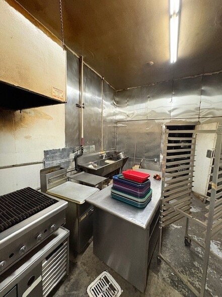 More Photos Of 5309 S Vermont Ave, Los Angeles Restaurant For Lease