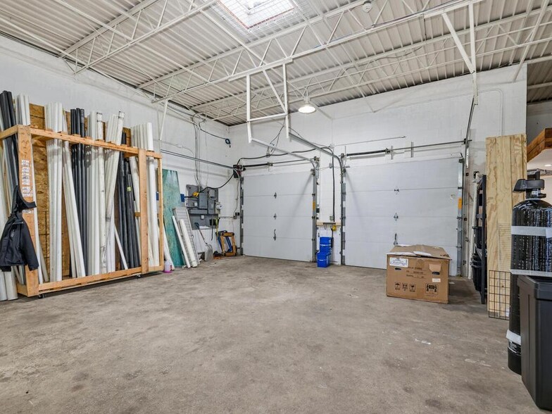 More Photos Of 1321 7th St S, Hopkins Manufacturing For Sale