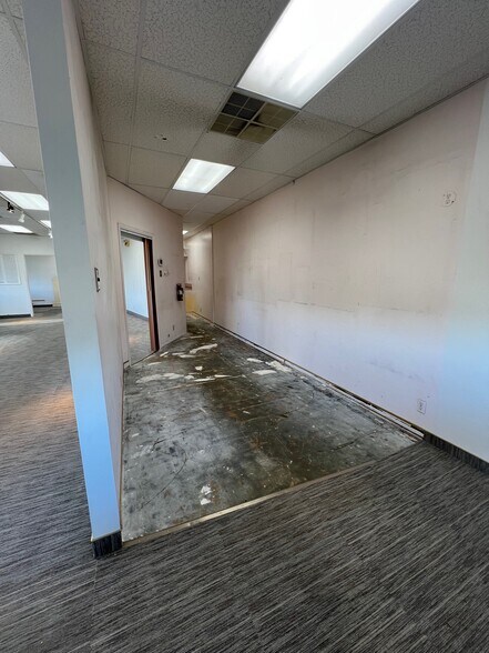 More Photos Of 528-550 Blue Lakes Blvd N, Twin Falls Freestanding For Lease