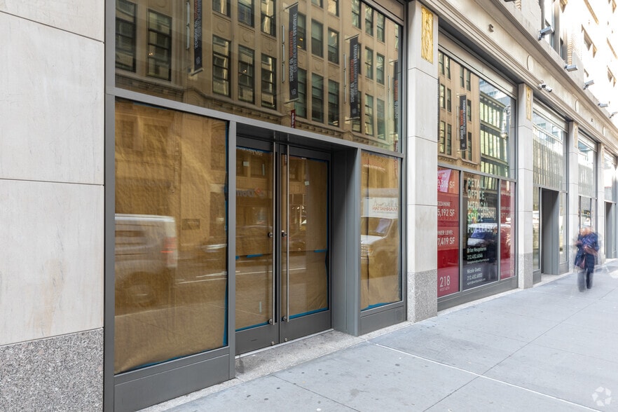 More Photos Of 218-232 W 40th St, New York Office For Sale