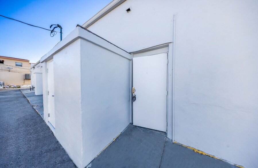 More Photos Of 3241 NW 7th St, Miami Storefront For Lease