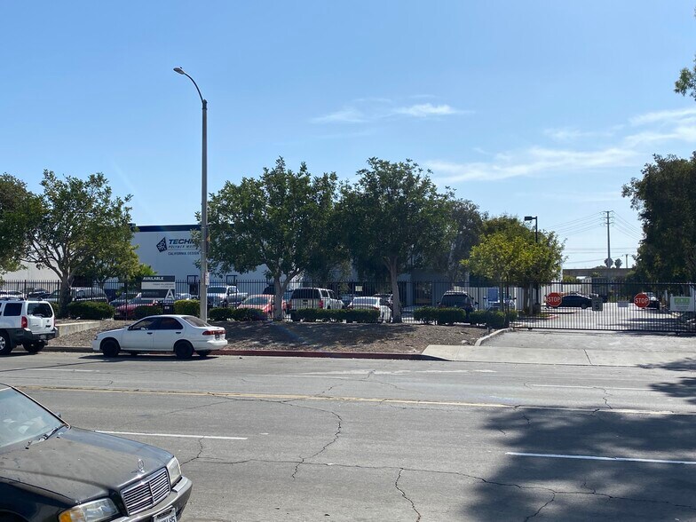 More Photos Of 18502 S Laurel Park Rd, Compton Warehouse For Lease