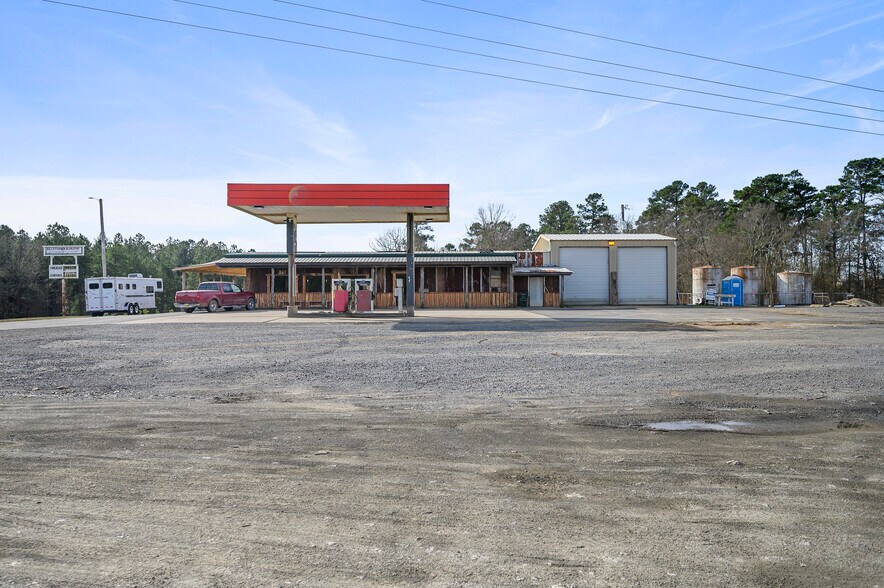 More Photos Of 28 Indian Hwy 144, Broken Bow Truck Stop For Sale