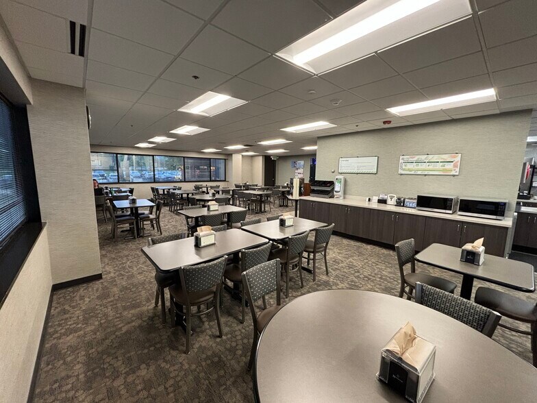 More Photos Of 7600 S France Ave, Edina Office For Sale