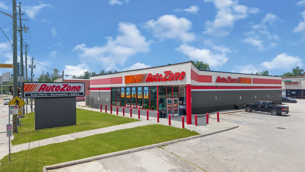 More Photos Of 2601-2619 Fulton St, Houston Unknown For Lease