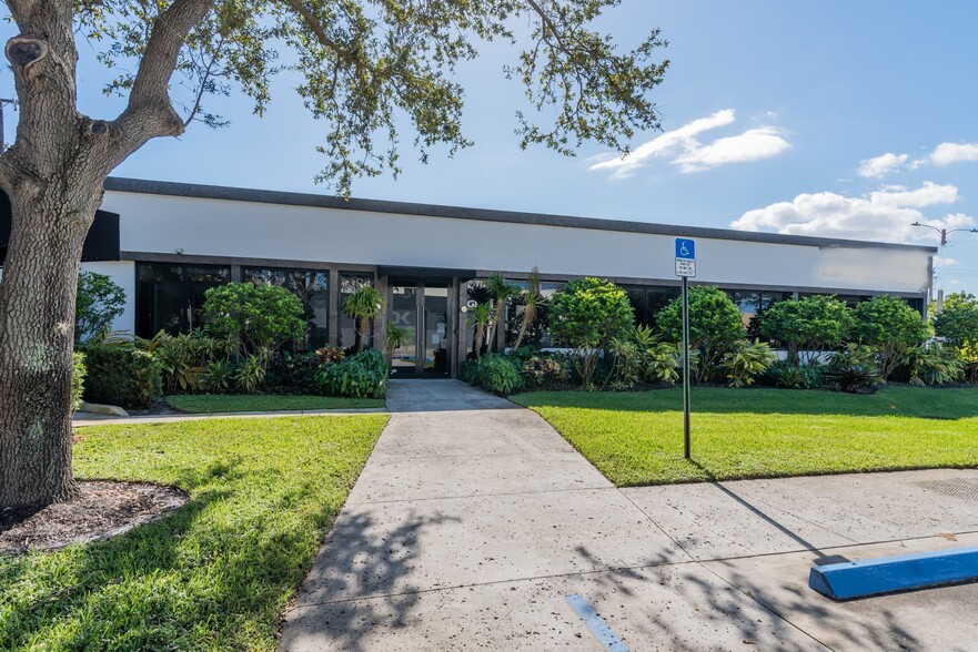 Primary Photo Of 1936 S Andrews Ave, Fort Lauderdale Loft Creative Space For Lease