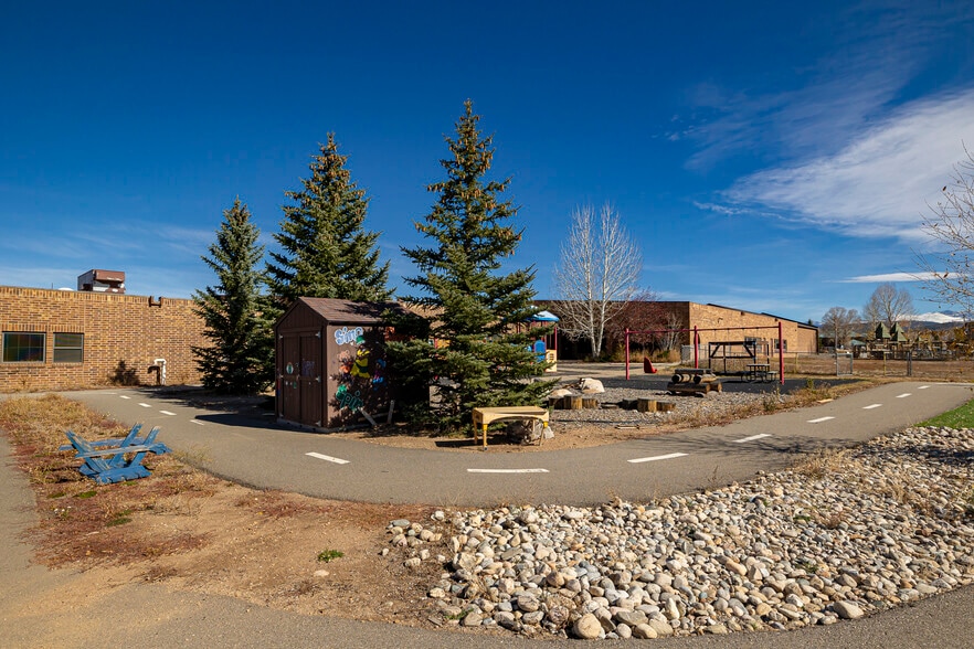 More Photos Of 202 Topaz Ave, Granby Schools For Sale