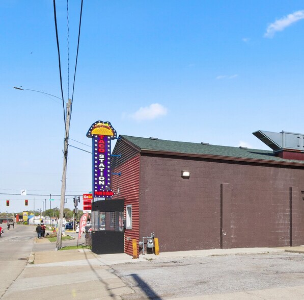 More Photos Of 3634 Central Ave, Lake Station Fast Food For Sale