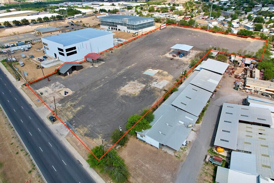 More Photos Of 8301-8319 San Dario Ave, Laredo Land For Lease