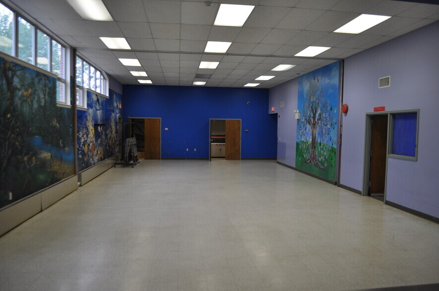 More Photos Of 2075 W Norwegian St, Pottsville Specialty For Sale