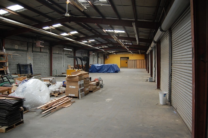 More Photos Of 173-245 Kilgore Rd, Carrollton Unknown For Lease