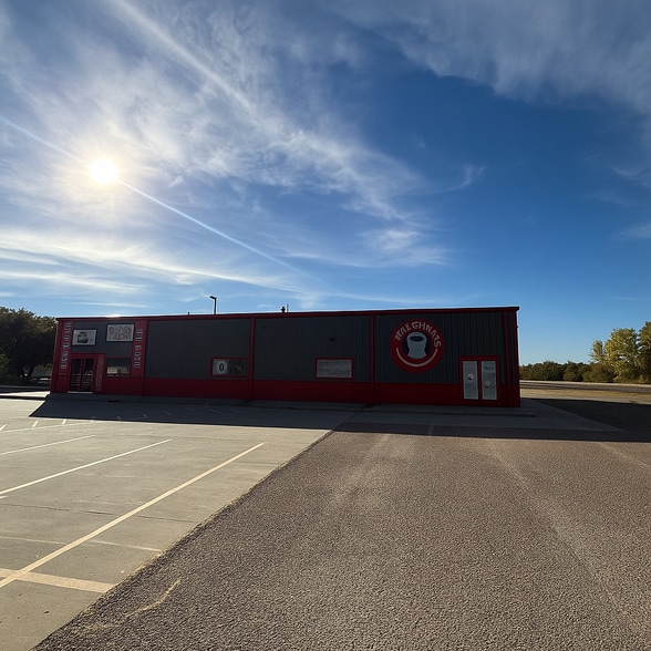 Primary Photo Of 4001 Business Park Dr, Amarillo Flex For Lease