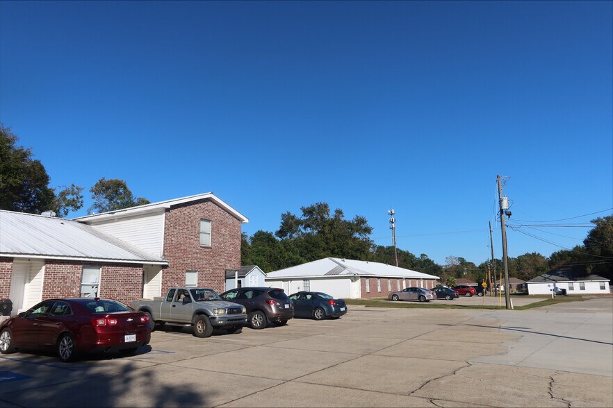 More Photos Of 753 Oakleigh Ave, Gulfport Apartments For Sale