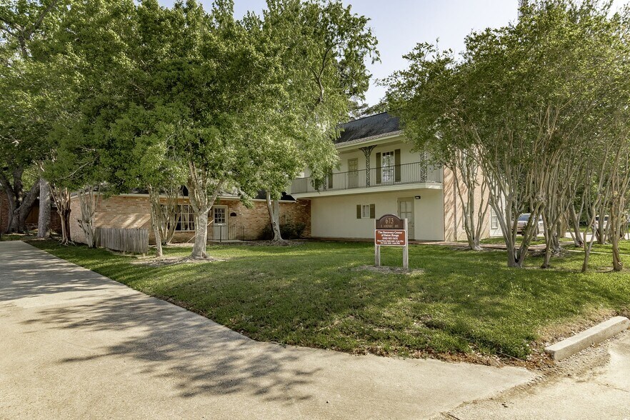 More Photos Of 673 E Airport Ave, Baton Rouge Office Residential For Sale