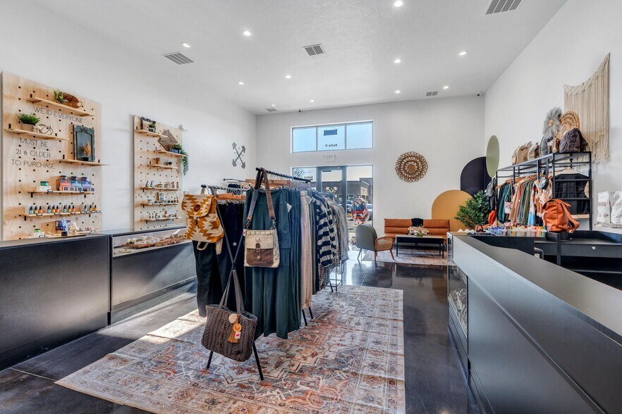 More Photos Of 1453 Summer Village Rd, Saratoga Springs Storefront Retail Office For Lease