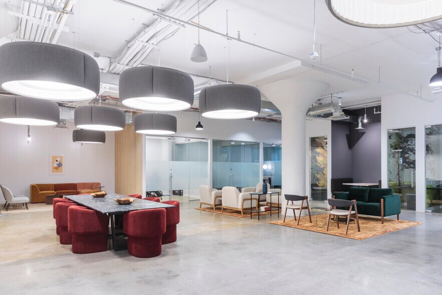 More Photos Of 1000 Dean St, Brooklyn Loft Creative Space For Lease