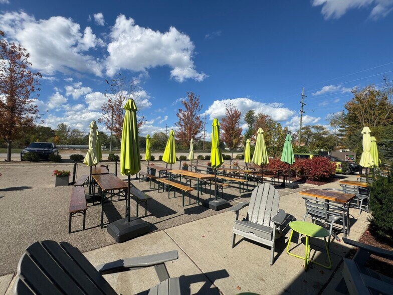 More Photos Of 8080 Grand St, Dexter Auto Repair For Sale