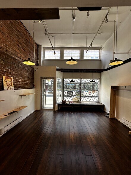 More Photos Of 326-330 W Cordova St, Vancouver Storefront Retail Office For Lease